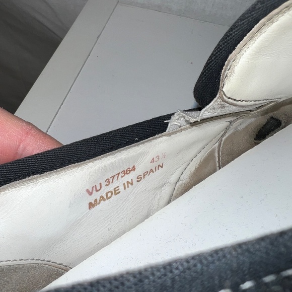 Saint Laurent by Hedi Slimane Sneakers RARE Studded Skate Size 10.5/43.5 80% OFF - Picture 10 of 12